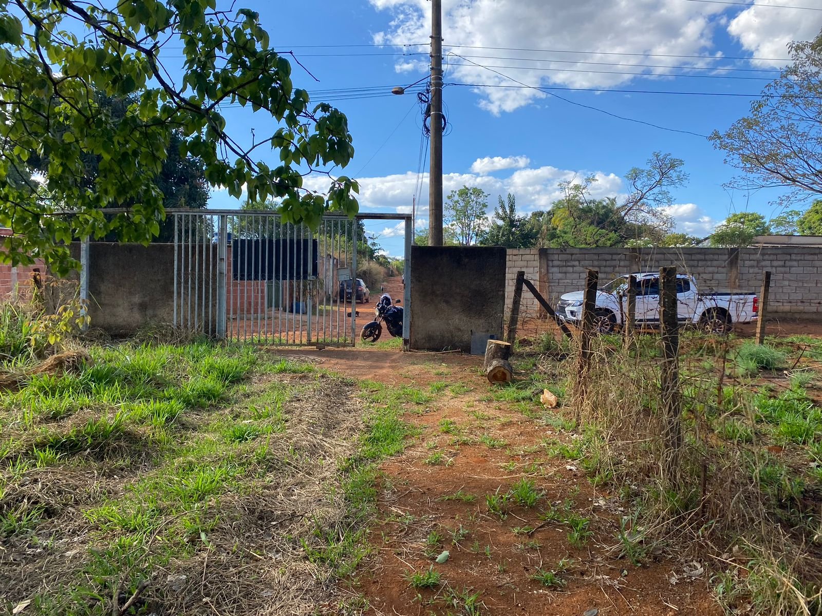 Chácara Escriturada 7.270m² Próxima a Brazlândia com casa Água e Energia Elétrica